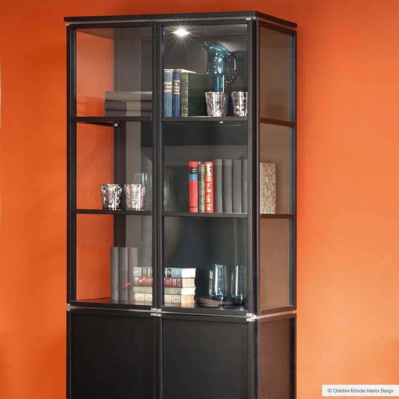 Regale, Sideboards, Vitrinen 5