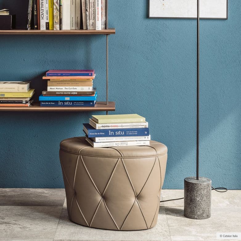 Stühle, Bänke, Hocker 11