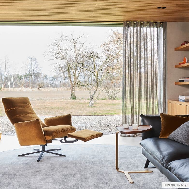 Sessel, Sofas, Betten 4