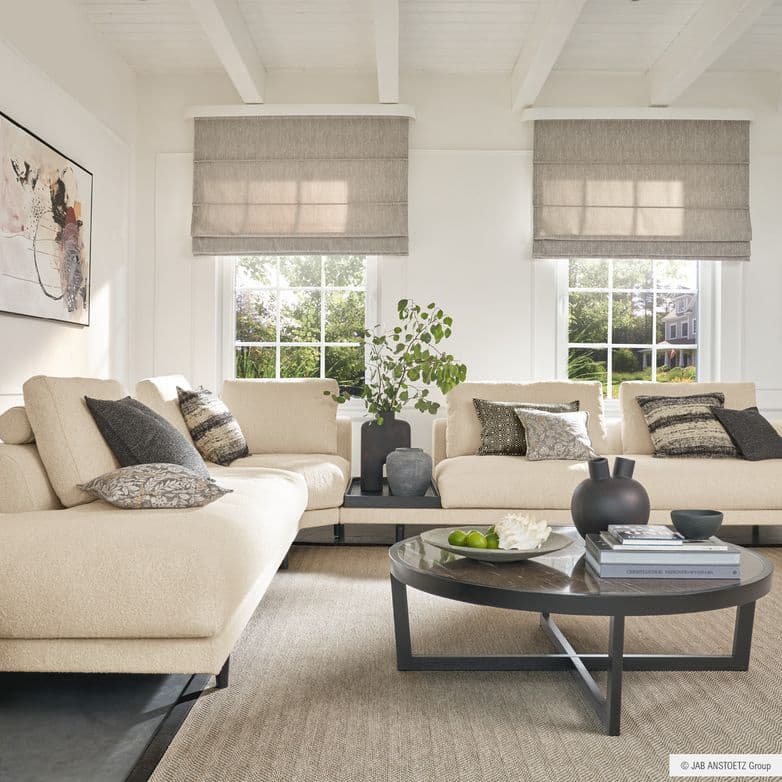 Sessel, Sofas, Betten 7